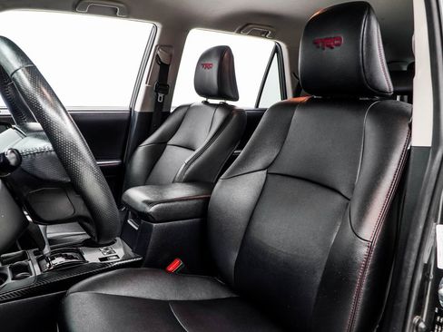 Used 2021 Toyota 4Runner TRD Off-Road Premium image 39