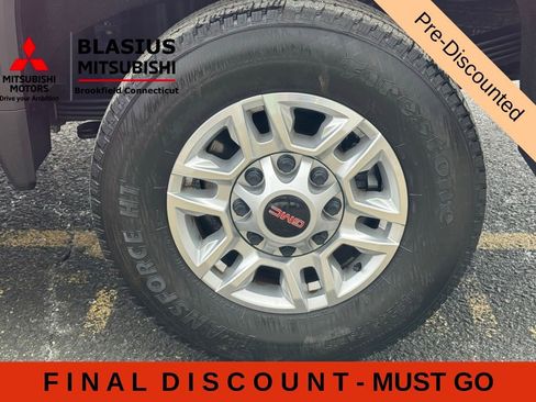 Used 2024 GMC Sierra 2500 SLE w/ SLE Convenience Package AWD/4WD image 12