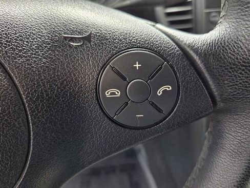 Used 2009 Mercedes-Benz SLK 300 image 15