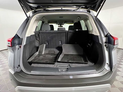 Used 2023 Nissan Rogue S image 25