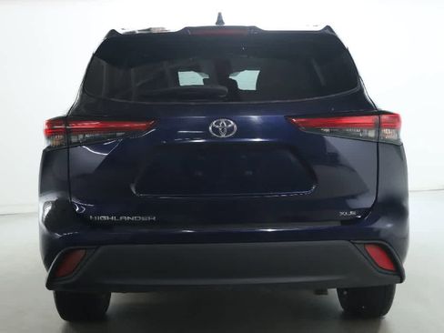 Certified 2020 Toyota Highlander XLE image 44