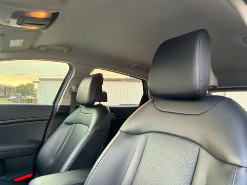 Used 2023 Kia Sportage EX FWD image 7