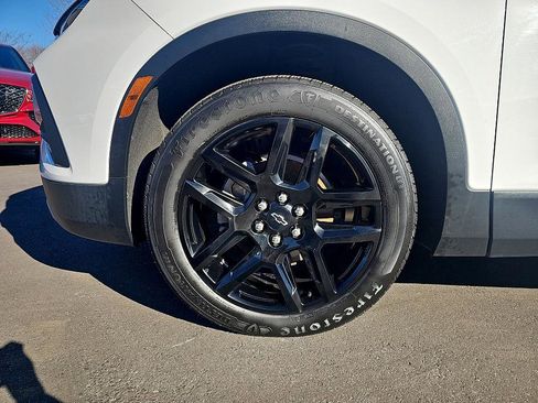 Used 2019 Chevrolet Blazer LT image 9