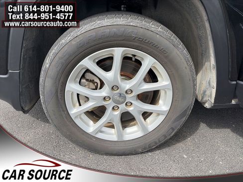 Used 2014 Jeep Cherokee Latitude w/ Comfort/Convenience Group image 24