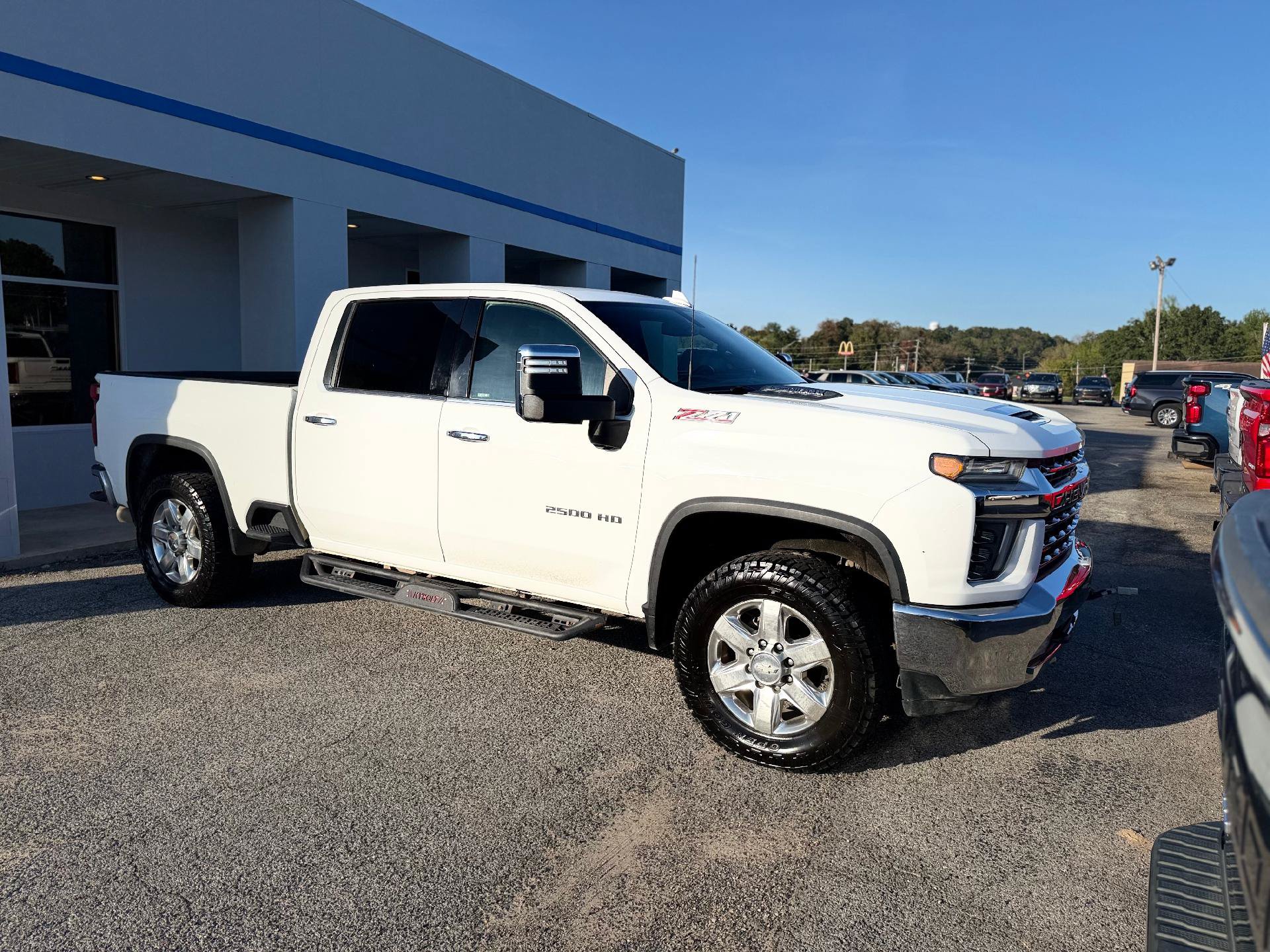 Used 2020 Chevrolet Silverado 2500 LTZ AWD/4WD image 2