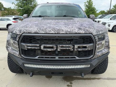 Used 2018 Ford F150 Raptor w/ Equipment Group 802A Luxury AWD/4WD image 2