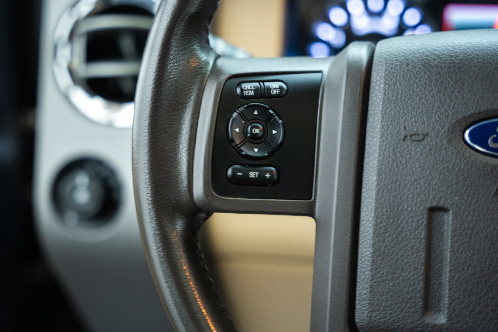 Used 2013 Ford F250 Lariat w/ Lariat Ultimate Pkg AWD/4WD image 32