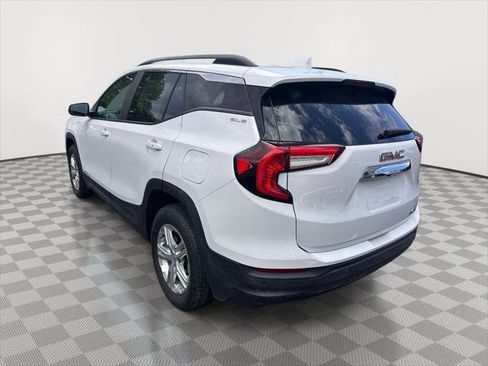 Used 2023 GMC Terrain SLE w/ Driver Convenience Package AWD/4WD image 3