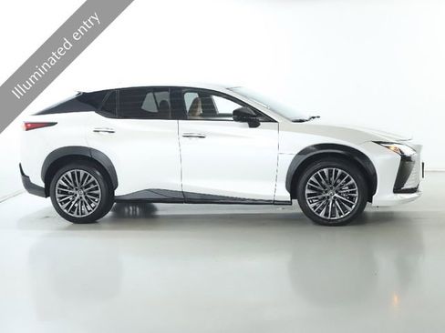 Used 2023 Lexus RZ 450e Premium w/ Accessory Package (2T) image 11