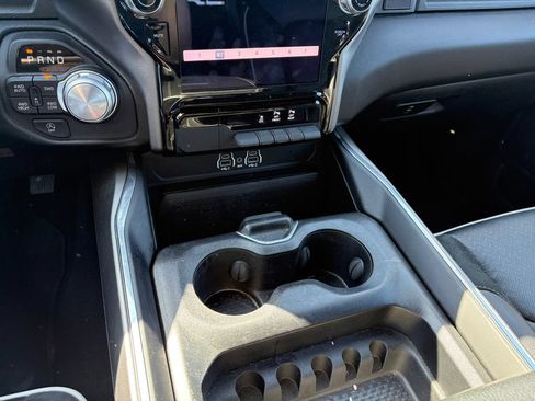 Used 2025 RAM 1500 Laramie AWD/4WD image 15