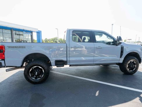 Used 2025 Ford F250 Lariat w/ Lariat Ultimate Package AWD/4WD image 6