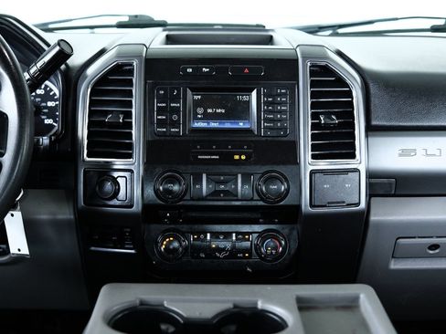 Used 2018 Ford F250 XLT AWD/4WD image 41