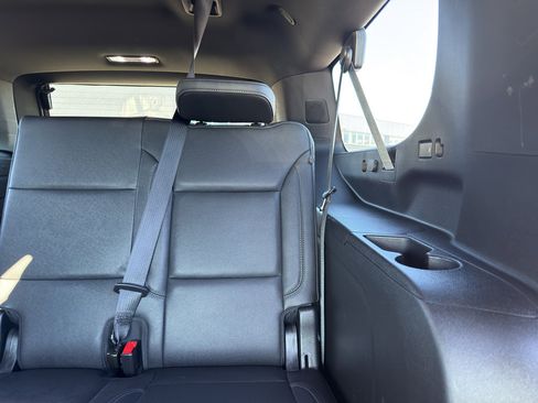 Used 2022 Chevrolet Suburban Z71 AWD/4WD image 33