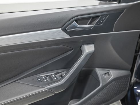 Used 2025 Volkswagen Jetta Sport image 13