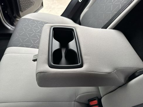 Used 2024 Toyota RAV4 XLE image 38