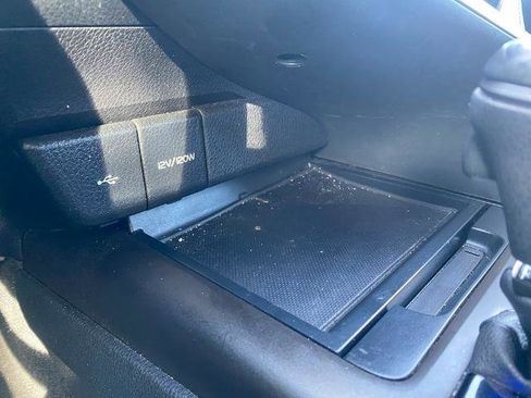 Used 2021 Toyota Camry SE image 21