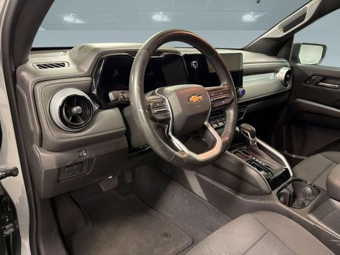 Used 2024 Chevrolet Colorado LT w/ LT Convenience Package RWD image 3