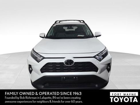 Used 2023 Toyota RAV4 XLE Premium image 3