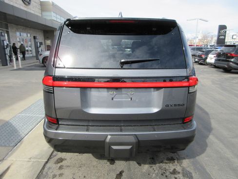 Used 2026 Lexus GX 550 w/ Cold Area Package image 7