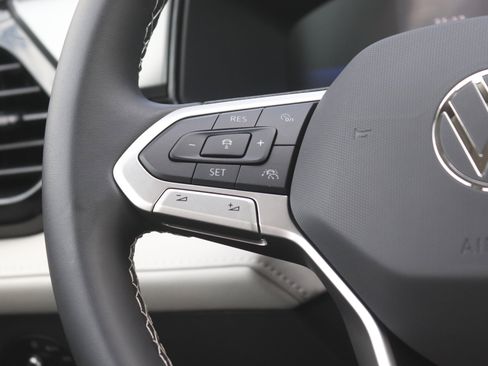 New 2025 Volkswagen Taos S image 15