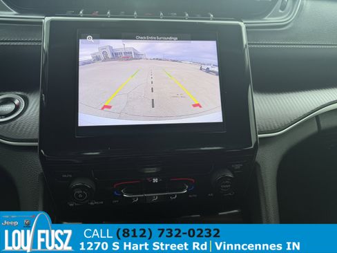 Used 2023 Jeep Grand Cherokee Laredo image 22