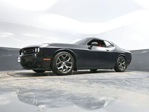 Used 2015 Dodge Challenger SXT Plus w/ Sound Group II image 43