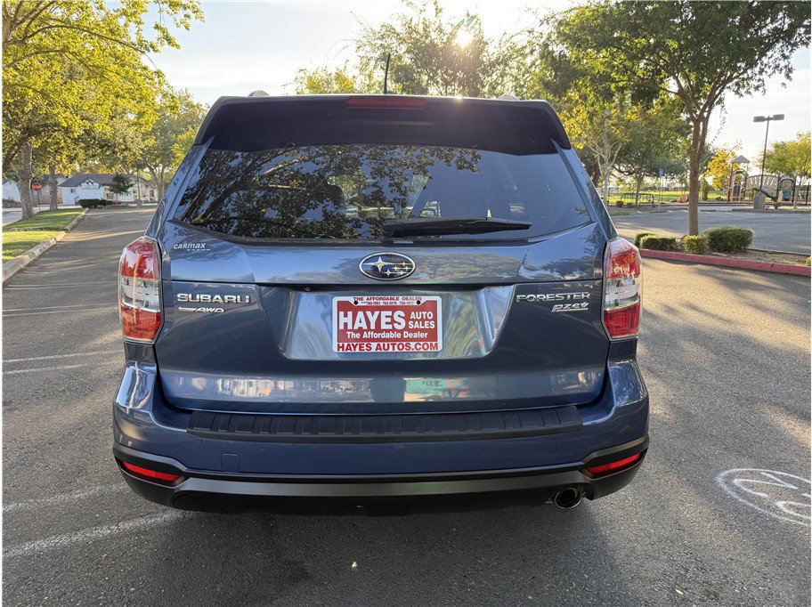 Used 2014 Subaru Forester 2.5i Touring AWD/4WD image 4