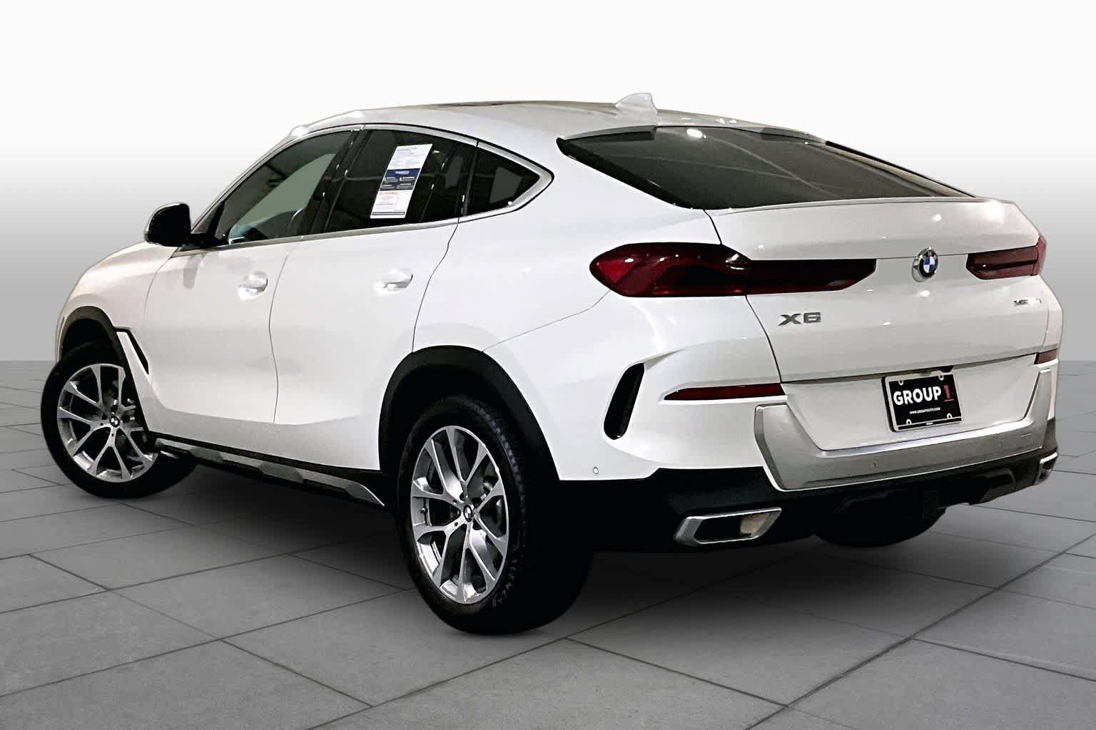 Used 2023 BMW X6 xDrive40i w/ Climate Comfort Package AWD/4WD image 11