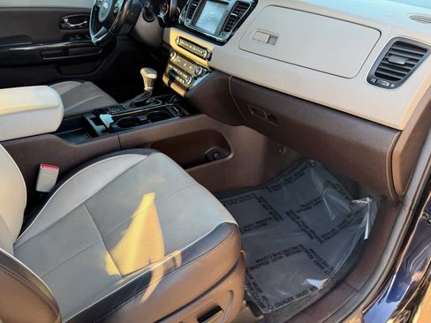 Used 2018 Kia Sedona SX Limited w/ SX Limited Prestige Package image 14