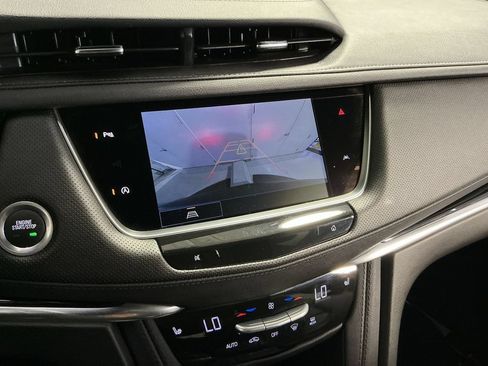 Used 2025 Cadillac XT6 Luxury AWD/4WD image 20