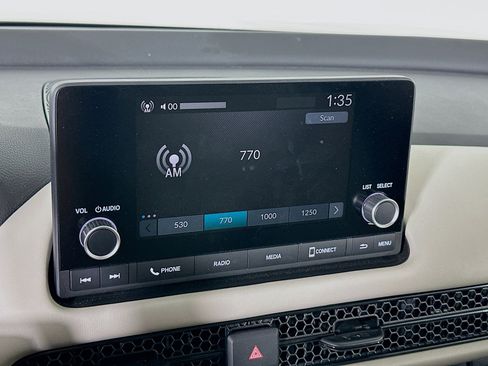 Used 2025 Honda HR-V LX image 19