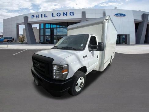 New 2024 Ford E-450 and Econoline 450 Super Duty w/ Driver's Safety Package RWD image 3