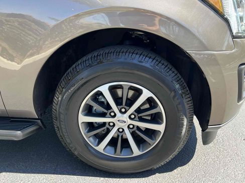 Used 2019 Ford Expedition Max XLT RWD image 74