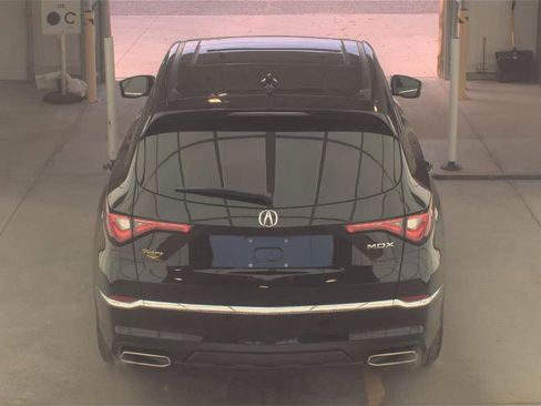 Used 2024 Acura MDX FWD image 10
