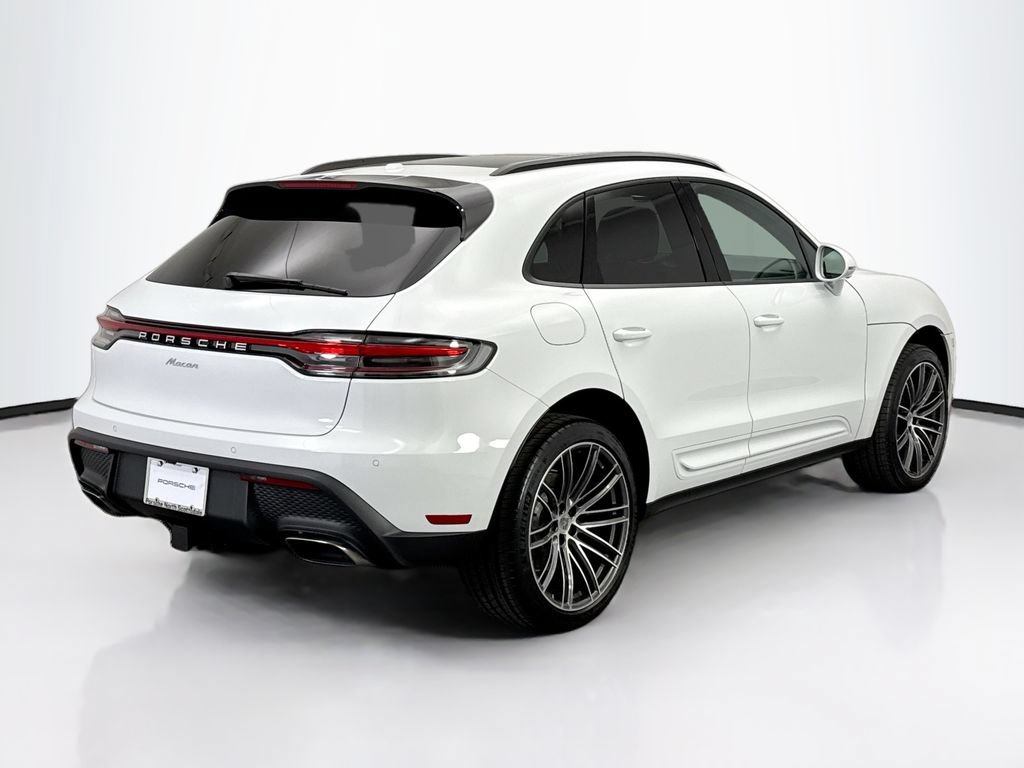 Used 2026 Porsche Macan AWD/4WD image 7
