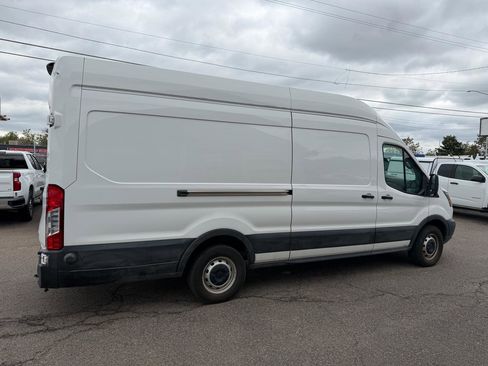 Used 2019 Ford Transit 250 148 High Roof Extended RWD image 4