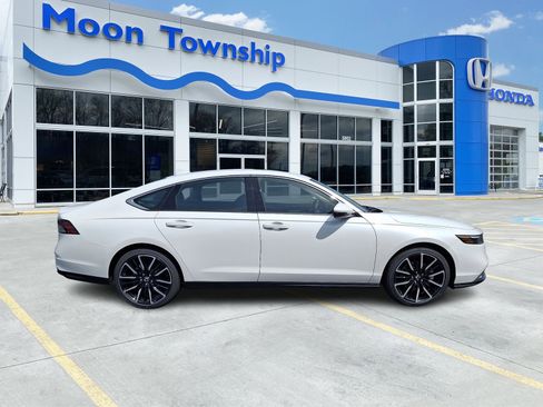 New 2026 Honda Accord Touring image 7