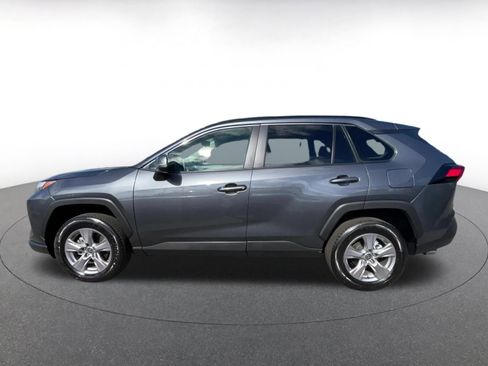 Used 2025 Toyota RAV4 XLE image 9