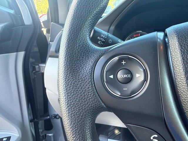 Used 2018 Honda Pilot LX image 15