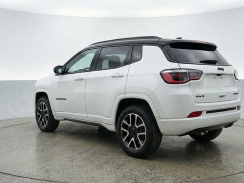 Used 2025 Jeep Compass Trailhawk AWD/4WD image 6