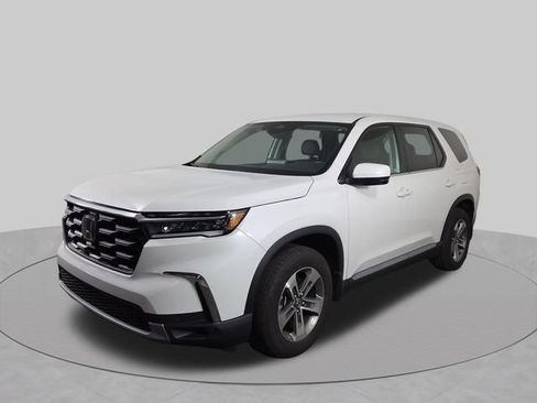 Used 2024 Honda Pilot EX-L image 2