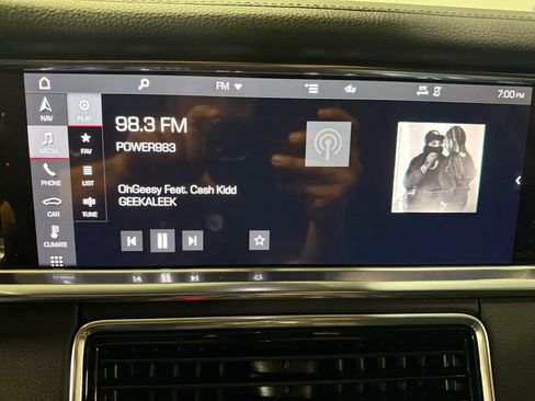 Used 2021 Porsche Panamera image 36