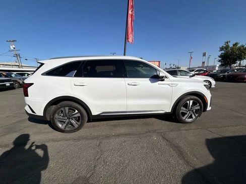 Used 2023 Kia Sorento EX AWD/4WD image 7