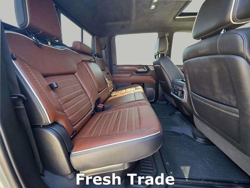 Used 2024 GMC Sierra 2500 Denali Ultimate w/ Max Trailering Package image 8