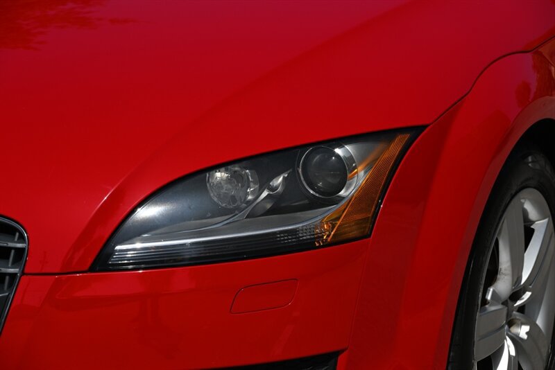 Used 2008 Audi TT 2.0T FWD image 11