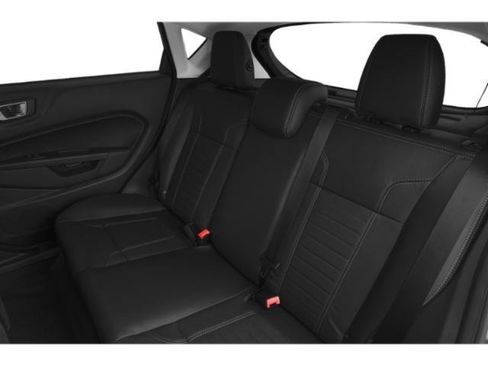 Used 2015 Ford Fiesta Titanium image 9