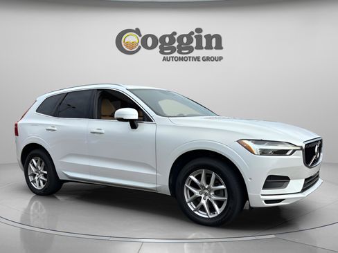 Used 2019 Volvo XC60 T5 Momentum w/ Premium Package image 7