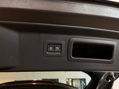 Used 2025 MAZDA CX-50 2.5 Hybrid w/ Premium Plus Pkg image 23