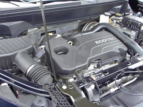 Used 2022 GMC Terrain SLT w/ Elevation Edition image 8