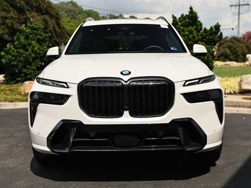 New 2027 BMW X7 xDrive40i w/ M Sport Package AWD/4WD image 13